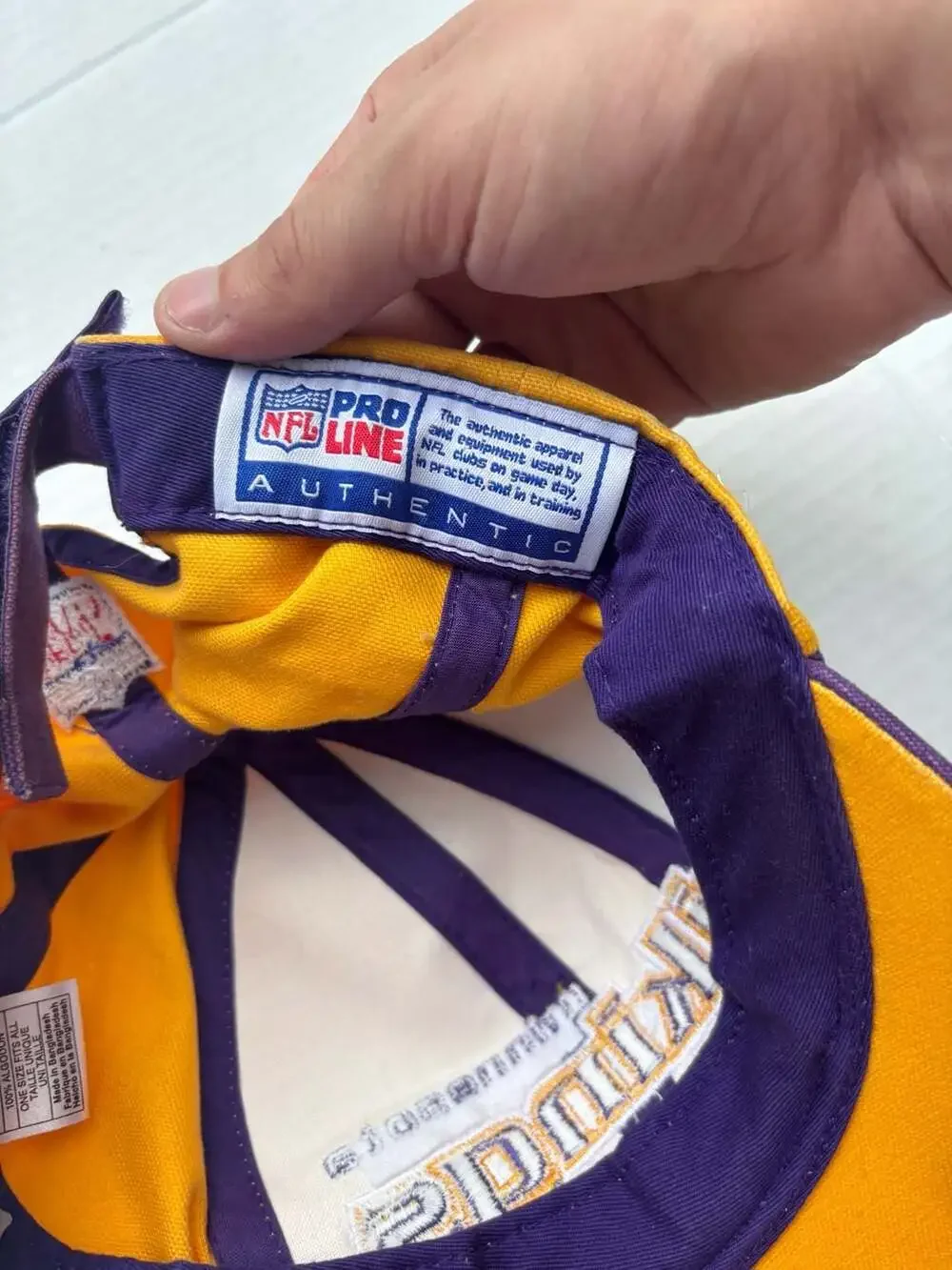 Vintage Reebok Minnesota Vikings NFL Pro Line Strapback Hat - Picture 4 of 6